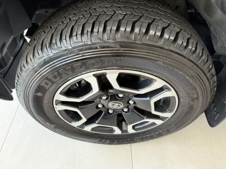 TOYOTA Hilux Caminhonete 2.8 16V SRX 4X4 TURBO DIESEL CABINE DUPLA AUTOMTICO, Foto 13