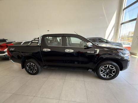 TOYOTA Hilux Caminhonete 2.8 16V SRX 4X4 TURBO DIESEL CABINE DUPLA AUTOMTICO, Foto 14