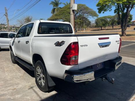 TOYOTA Hilux Caminhonete 2.8 16V SRX 4X4 DIESEL CABINE DUPLA AUTOMTICO, Foto 5