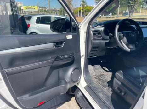 TOYOTA Hilux Caminhonete 2.8 16V SRX 4X4 DIESEL CABINE DUPLA AUTOMTICO, Foto 8
