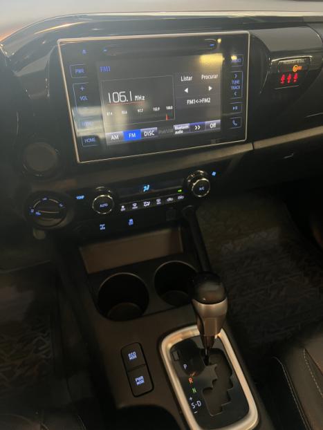 TOYOTA Hilux Caminhonete 2.8 16V SRV 4X4 DIESEL CABINE DUPLA AUTOMTICO, Foto 7