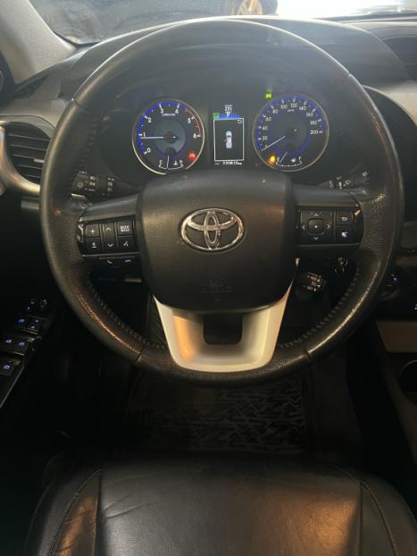 TOYOTA Hilux Caminhonete 2.8 16V SRV 4X4 DIESEL CABINE DUPLA AUTOMTICO, Foto 8