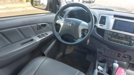 TOYOTA Hilux Caminhonete 3.0 4P 4X4 SRV TURBO DIESEL TOP CABINE DUPLA AUTOMTICO, Foto 7