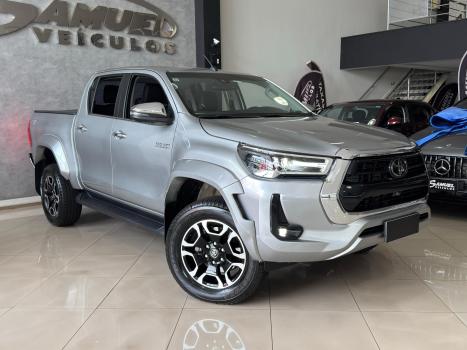 TOYOTA Hilux Caminhonete 2.8 16V SRX PLUS 4X4 TURBO DIESEL CABINE DUPLA AUTOMTICO, Foto 2
