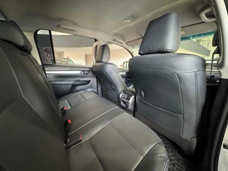 TOYOTA Hilux Caminhonete 2.8 16V SRX PLUS 4X4 TURBO DIESEL CABINE DUPLA AUTOMTICO, Foto 13