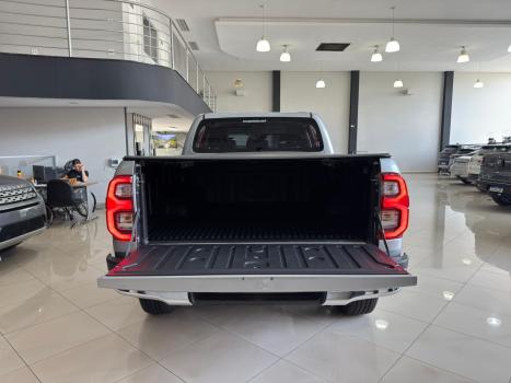 TOYOTA Hilux Caminhonete 2.8 16V SRX PLUS 4X4 TURBO DIESEL CABINE DUPLA AUTOMTICO, Foto 15