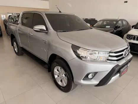 TOYOTA Hilux Caminhonete 2.7 16V 4P SRV FLEX CABINE DUPLA AUTOMTICO, Foto 9