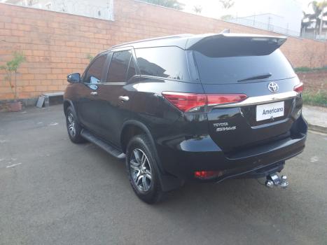 TOYOTA Hilux SW4 2.7 16V 4P FLEX SR 7 LUGARES AUTOMTICO, Foto 16