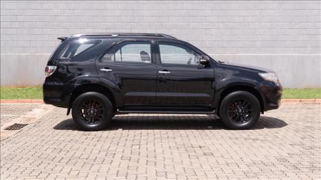TOYOTA Hilux SW4 2.7 16V 4P SR, Foto 4