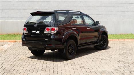 TOYOTA Hilux SW4 2.7 16V 4P SR, Foto 5