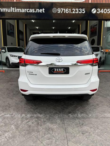 TOYOTA Hilux SW4 2.7 16V 4P FLEX SR 7 LUGARES AUTOMTICO, Foto 10
