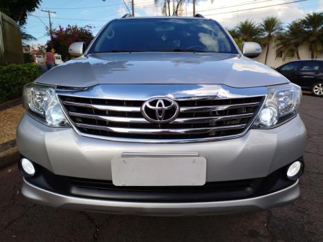 TOYOTA Hilux SW4 2.7 16V 4P SR FLEX AUTOMTICO, Foto 3