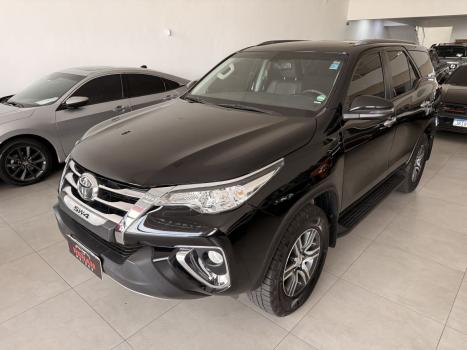 TOYOTA Hilux SW4 2.7 16V 4P FLEX SRV 7 LUGARES AUTOMTICO, Foto 1