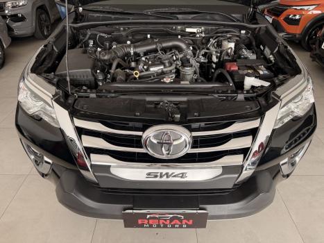 TOYOTA Hilux SW4 2.7 16V 4P FLEX SRV 7 LUGARES AUTOMTICO, Foto 4