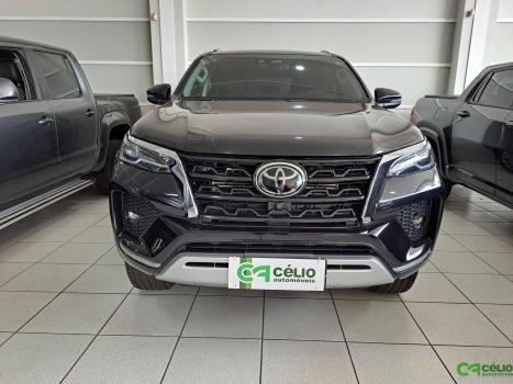 TOYOTA Hilux SW4 2.8 16V 4P SRX 4X4 7 LUGARES TURBO DIESEL AUTOMTICO, Foto 13