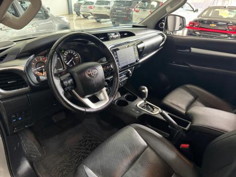 TOYOTA Hilux SW4 2.8 4P SRX 4X4 TURBO DIESEL AUTOMTICO, Foto 7