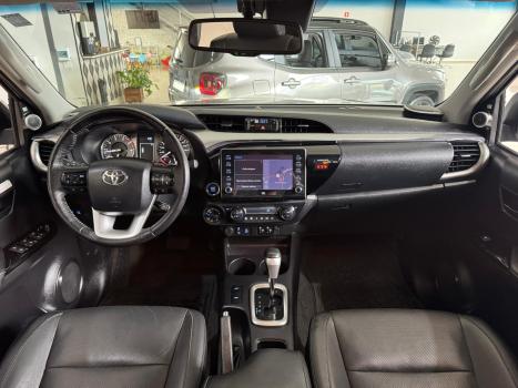 TOYOTA Hilux SW4 2.8 4P SRX 4X4 TURBO DIESEL AUTOMTICO, Foto 8
