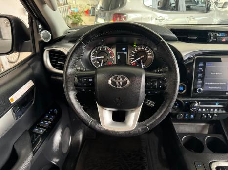 TOYOTA Hilux SW4 2.8 4P SRX 4X4 TURBO DIESEL AUTOMTICO, Foto 9