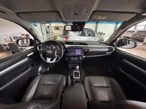 TOYOTA Hilux SW4 2.8 4P SRX 4X4 TURBO DIESEL AUTOMTICO, Foto 10