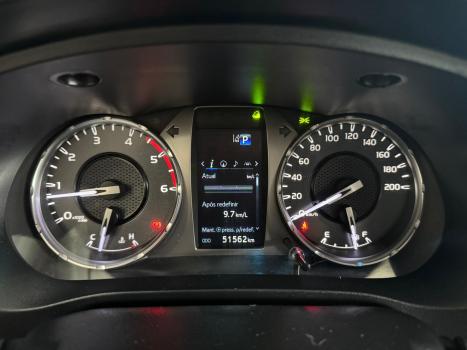 TOYOTA Hilux SW4 2.8 4P SRX 4X4 TURBO DIESEL AUTOMTICO, Foto 14