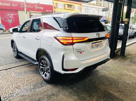TOYOTA Hilux SW4 2.8 16V 4P SRX PLATINUM 4X4 7 LUGARES TURBO DIESEL AUTOMTICO, Foto 6
