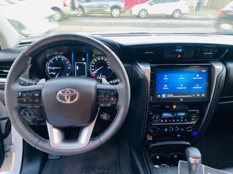 TOYOTA Hilux SW4 2.8 16V 4P SRX PLATINUM 4X4 7 LUGARES TURBO DIESEL AUTOMTICO, Foto 11