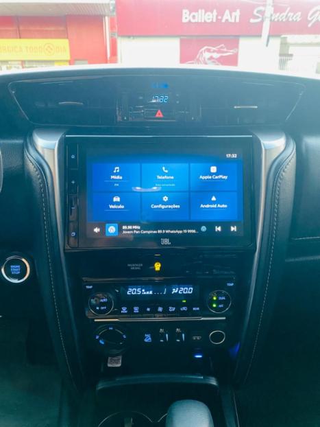 TOYOTA Hilux SW4 2.8 16V 4P SRX PLATINUM 4X4 7 LUGARES TURBO DIESEL AUTOMTICO, Foto 19