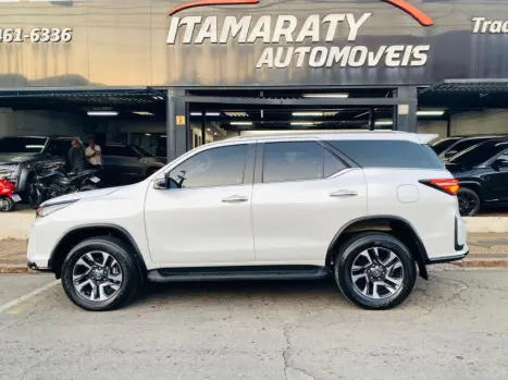TOYOTA Hilux SW4 2.8 16V 4P SRX PLATINUM 4X4 7 LUGARES TURBO DIESEL AUTOMTICO, Foto 8