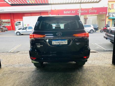 TOYOTA Hilux SW4 2.8 16V 4P SRX 4X4 7 LUGARES TURBO DIESEL AUTOMTICO, Foto 7
