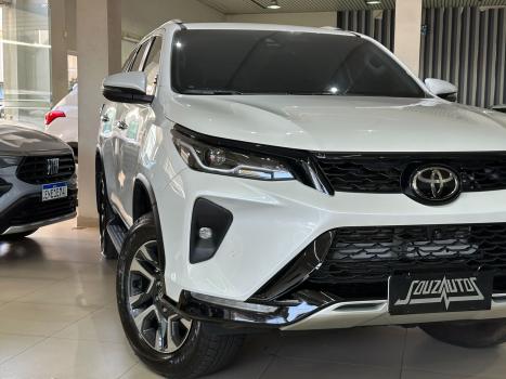 TOYOTA Hilux SW4 2.8 16V 4P SRX PLATINUM 4X4 7 LUGARES TURBO DIESEL AUTOMTICO, Foto 8