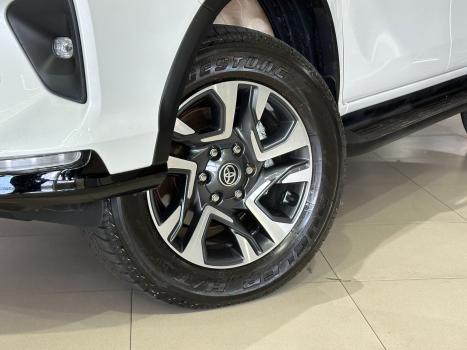 TOYOTA Hilux SW4 2.8 16V 4P SRX PLATINUM 4X4 7 LUGARES TURBO DIESEL AUTOMTICO, Foto 9