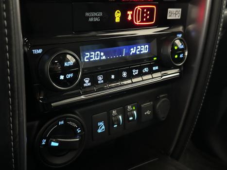TOYOTA Hilux SW4 2.8 16V 4P SRX PLATINUM 4X4 7 LUGARES TURBO DIESEL AUTOMTICO, Foto 19