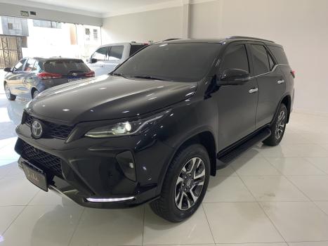 TOYOTA Hilux SW4 2.8 16V 4P SRX PLATINUM 4X4 7 LUGARES TURBO DIESEL AUTOMTICO, Foto 1
