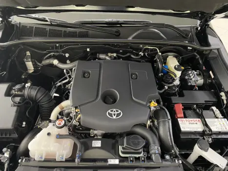 TOYOTA Hilux SW4 2.8 16V 4P SRX PLATINUM 4X4 7 LUGARES TURBO DIESEL AUTOMTICO, Foto 13