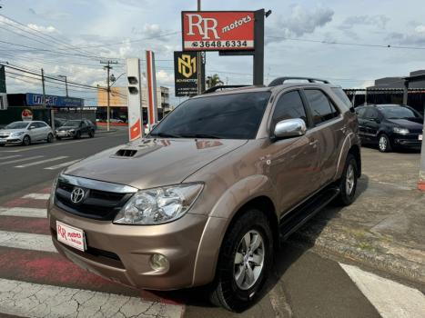 TOYOTA Hilux SW4 3.0 16V 4P SRV 4X4 TURBO DIESEL AUTOMTICO, Foto 1