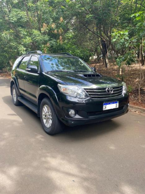 TOYOTA Hilux SW4 3.0 16V 4P SRV 4X4 TURBO DIESEL AUTOMTICO, Foto 8