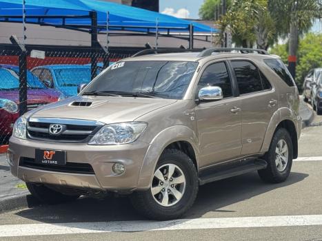 TOYOTA Hilux SW4 3.0 16V 4P SRV 4X4 TURBO DIESEL AUTOMTICO, Foto 2