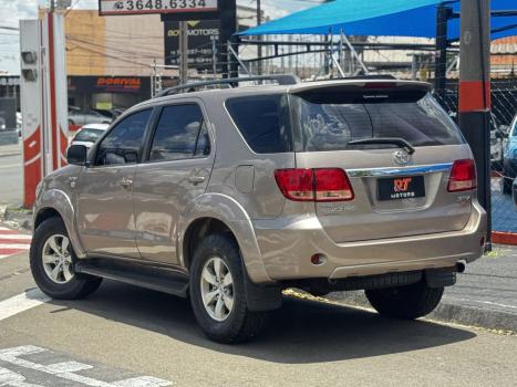 TOYOTA Hilux SW4 3.0 16V 4P SRV 4X4 TURBO DIESEL AUTOMTICO, Foto 3