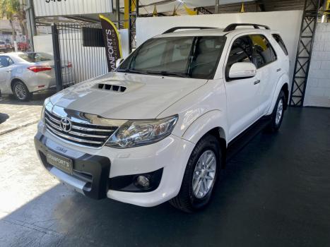 TOYOTA Hilux SW4 3.0 16V 4P SRV 4X4 TURBO DIESEL AUTOMTICO, Foto 4