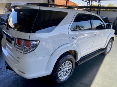 TOYOTA Hilux SW4 3.0 16V 4P SRV 4X4 TURBO DIESEL AUTOMTICO, Foto 7