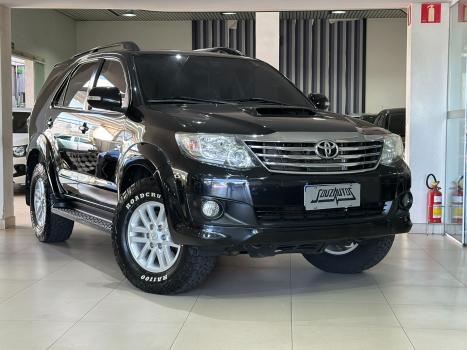 TOYOTA Hilux SW4 3.0 16V 4P SRV 4X4 TURBO DIESEL AUTOMTICO, Foto 2