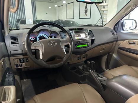 TOYOTA Hilux SW4 3.0 16V 4P SRV 4X4 TURBO DIESEL AUTOMTICO, Foto 10