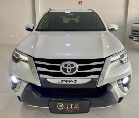 TOYOTA Hilux SW4 4.0 V6 24V 4P AUTOMTICO, Foto 3