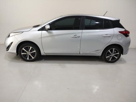 TOYOTA Yaris Hatch 1.5 16V 4P FLEX XLS CONNECT MULTIDRIVE AUTOMTICO CVT, Foto 2