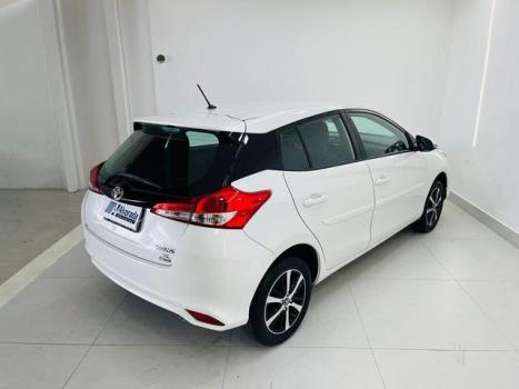 TOYOTA Yaris Hatch 1.3 16V 4P FLEX XL MULTIDRIVE AUTOMTICO CVT, Foto 15