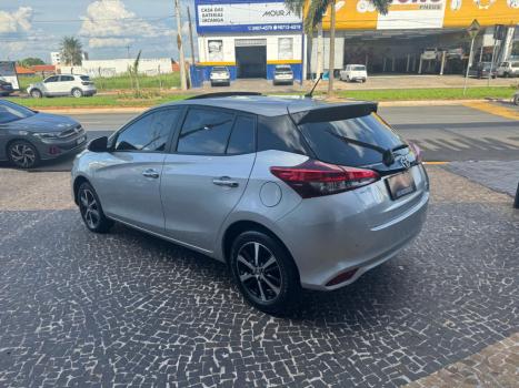 TOYOTA Yaris Hatch 1.5 16V 4P FLEX XLS MULTIDRIVE AUTOMTICO CVT, Foto 5