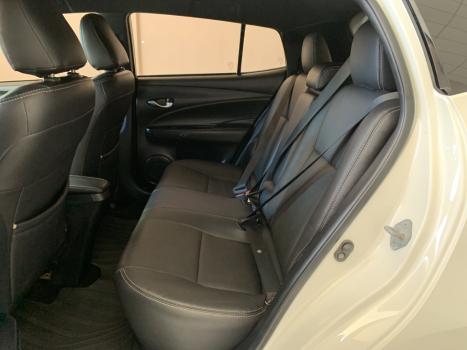 TOYOTA Yaris Hatch 1.5 16V 4P FLEX XL PLUS CONNECT MULTIDRIVE AUTOMTICO CVT, Foto 10
