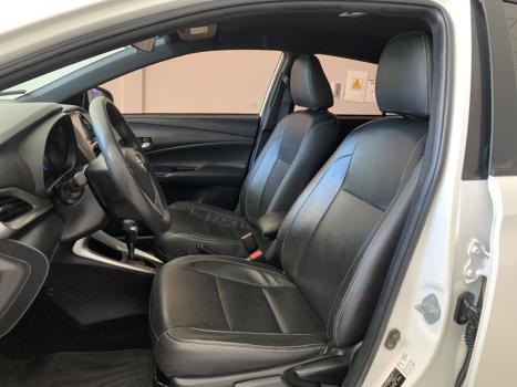 TOYOTA Yaris Hatch 1.5 16V 4P FLEX XL PLUS CONNECT MULTIDRIVE AUTOMTICO CVT, Foto 14