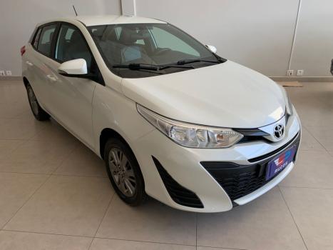 TOYOTA Yaris Hatch 1.5 16V 4P FLEX XL PLUS CONNECT MULTIDRIVE AUTOMÁTICO CVT, Foto 3