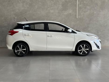 TOYOTA Yaris Hatch 1.5 16V 4P FLEX XS MULTIDRIVE AUTOMTICO CVT, Foto 17